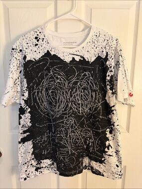White & Black Graphic Short Sleeve Tee